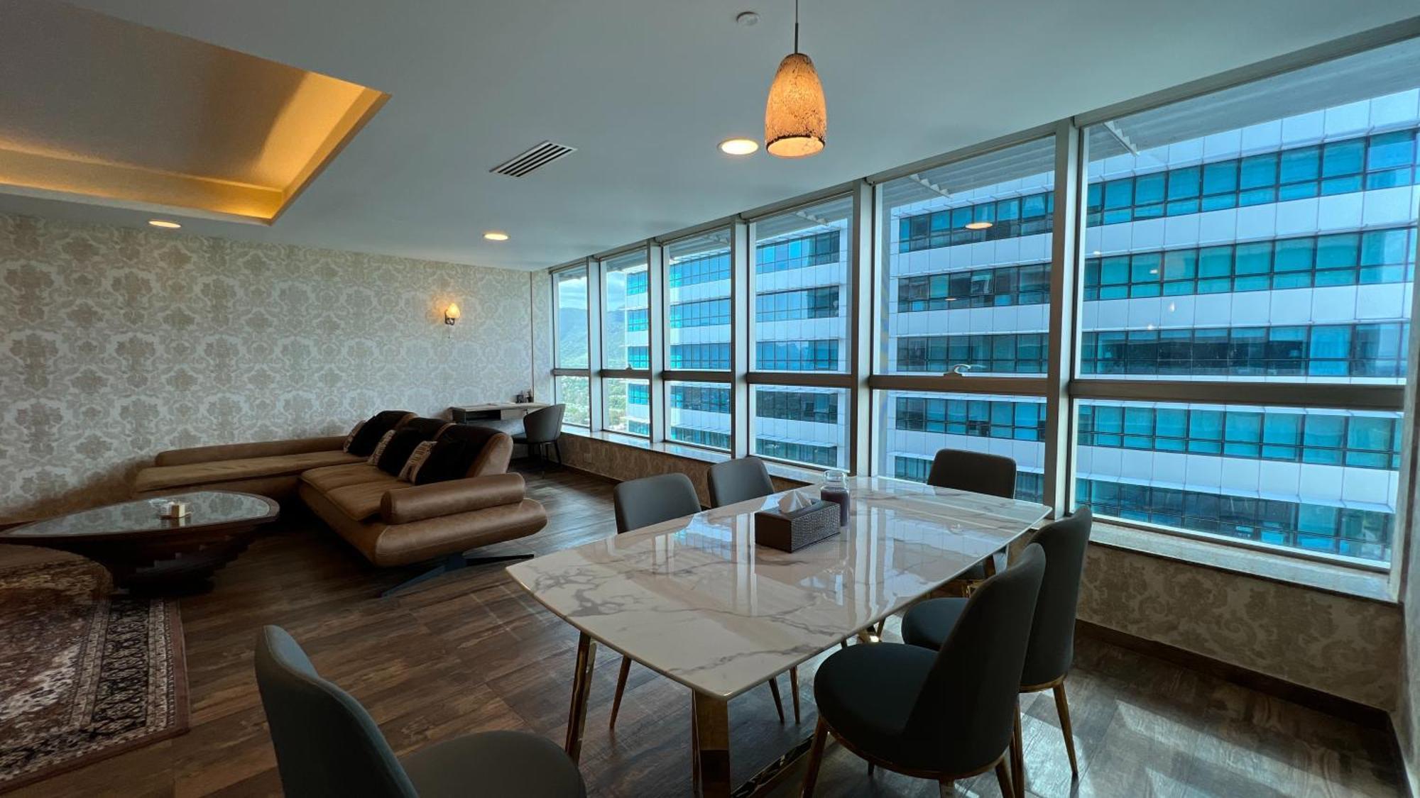 Centaurus Three Bed City View Islámábád Exteriér fotografie