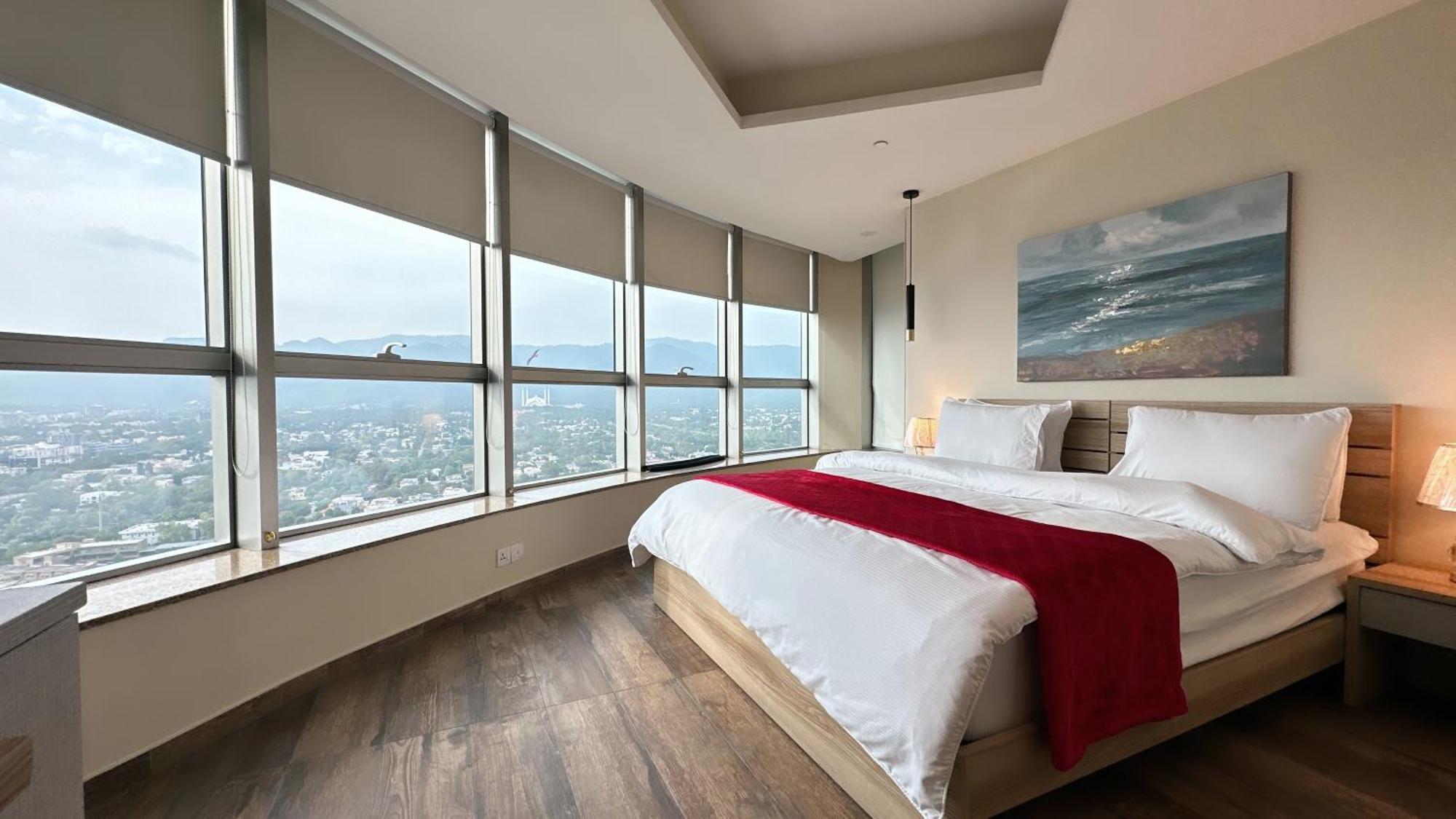 Centaurus Three Bed City View Islámábád Exteriér fotografie